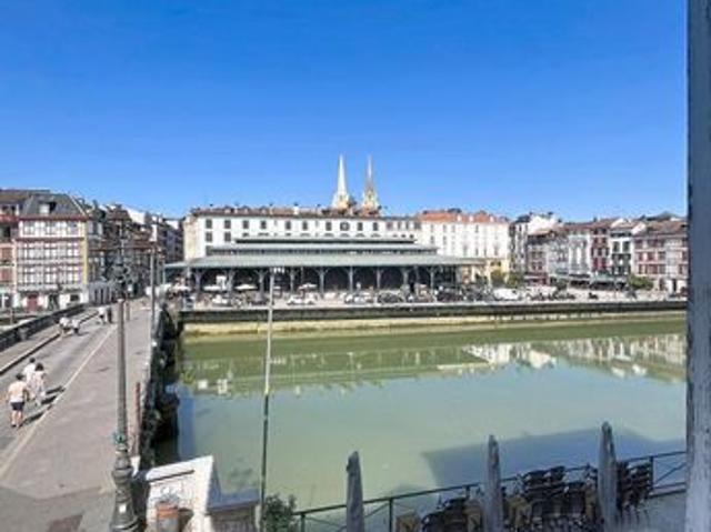 Maison 2 pièces 320 m²
