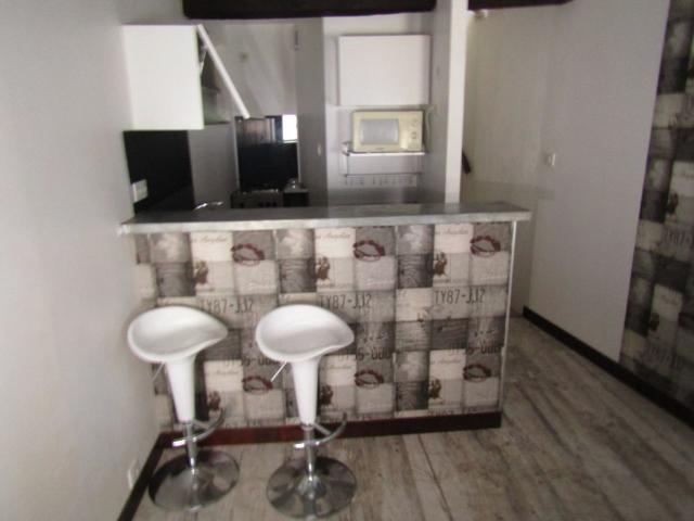 Maison 2 pièces, 35 m² à louer à Pomérols 34810