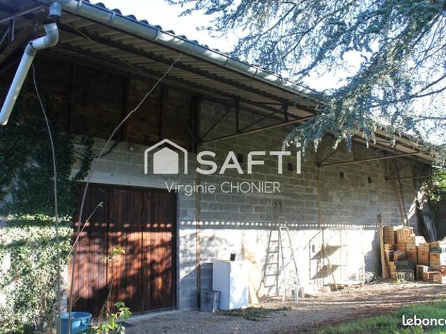 Maison 2 pièces 380 m²