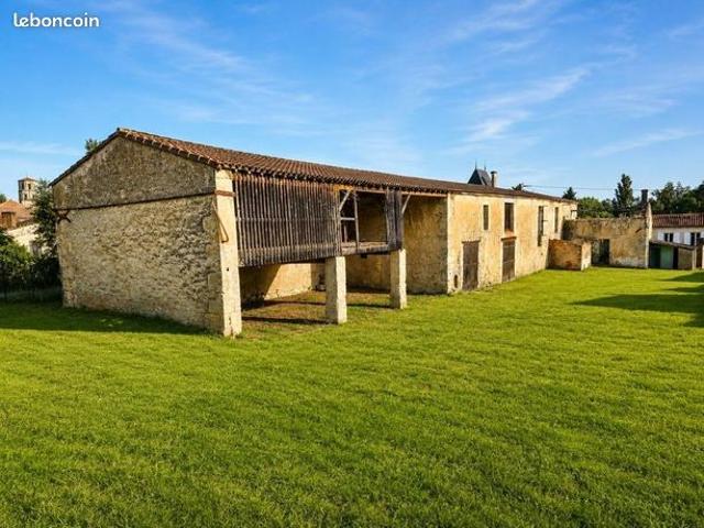 Maison 2 pièces 383 m²
