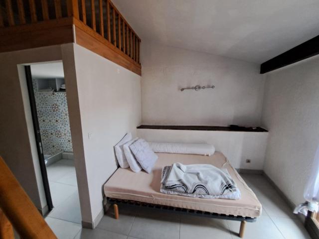 Maison 2 pièces, 39 m² à louer à Tourbes 34120
