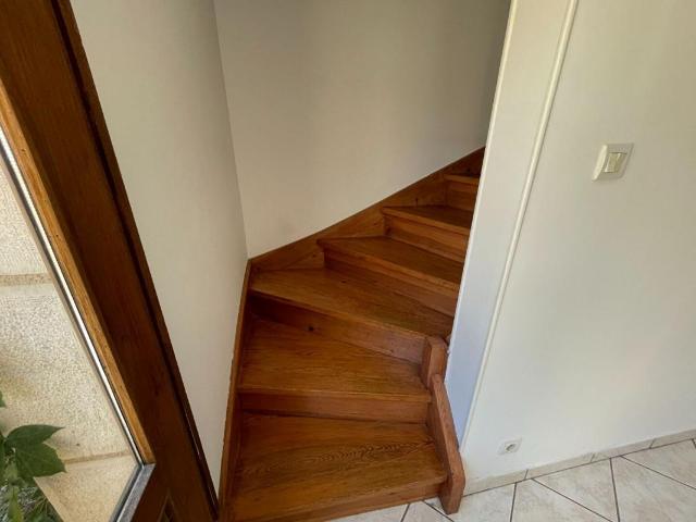 Maison 2 pièces, 40 m² à louer à Barjac 48000
