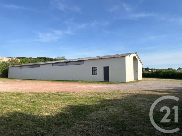 Maison 2 pièces 440 m²