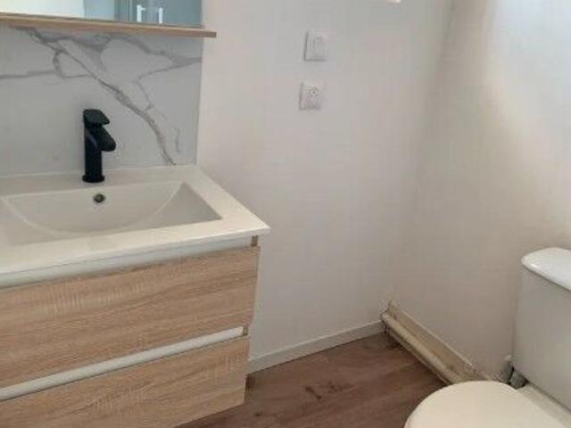 Maison 2 pièces, 50 m² à louer à Saint Denis de Pile 33910