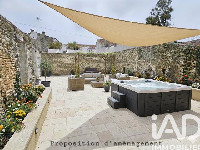 Maison 2 pièces 52 m²
