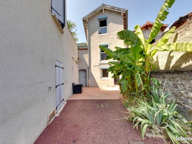 Maison 2 pièces 53 m²