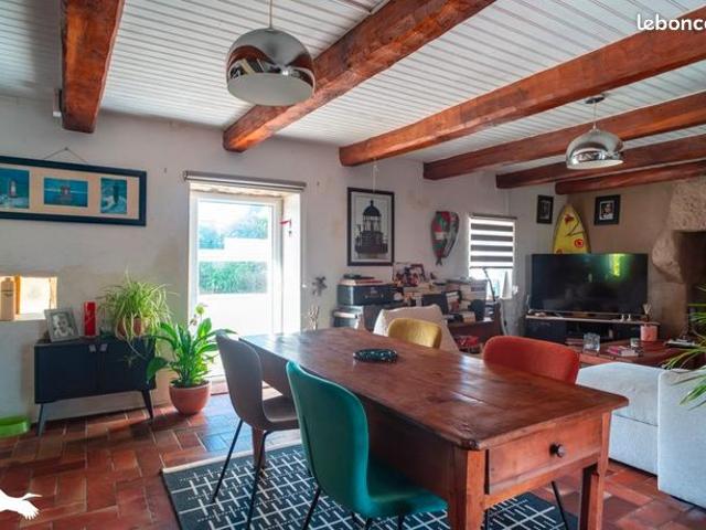 Maison 2 pièces 53 m²
