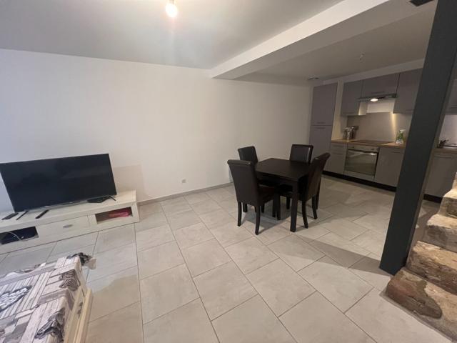 Maison 2 pièces, 55 m² à louer à Deux Rivières 89460
