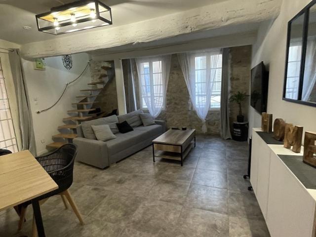 Maison 2 pièces 57 m²