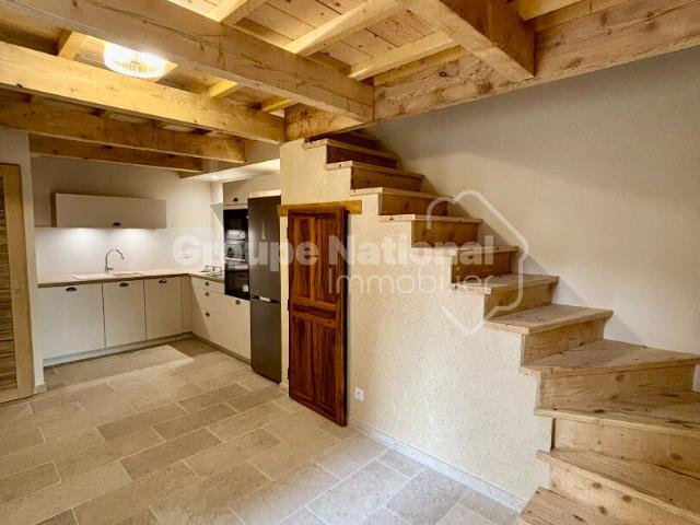 Maison 2 pièces, 59 m² à louer à Théziers 30390