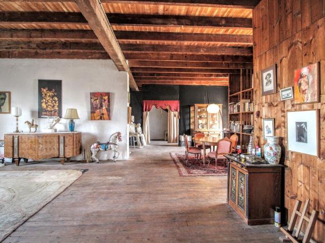 Maison 2 pièces 610 m²