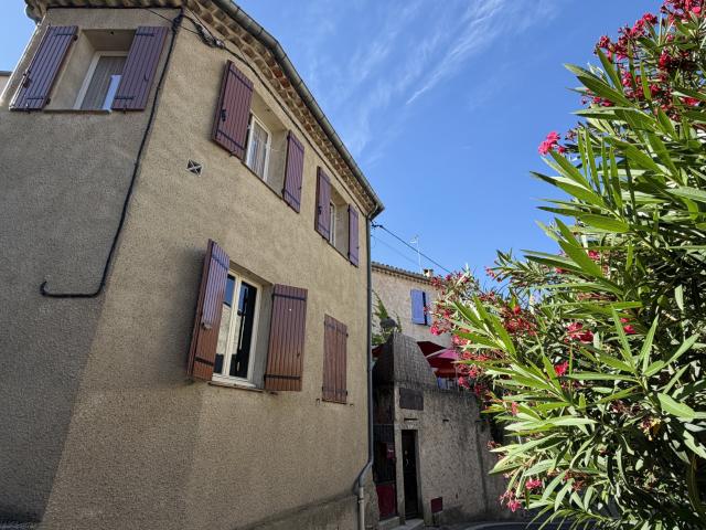 Maison 2 pièces 61 m²