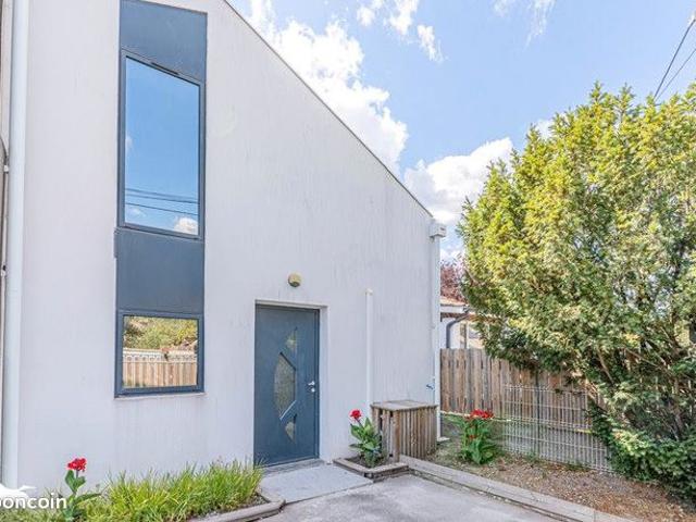 Maison 2 pièces 62 m²
