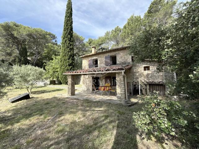 Maison 2 pièces 63 m²