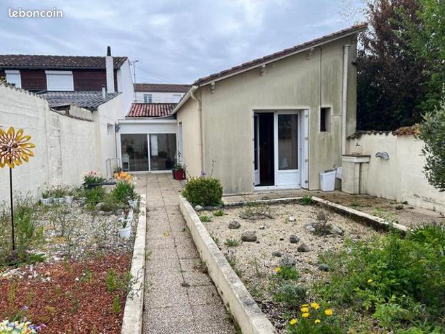 Maison 2 pièces 64 m²