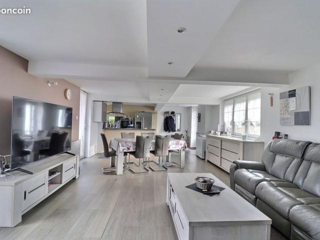 Maison 2 pièces 65 m²