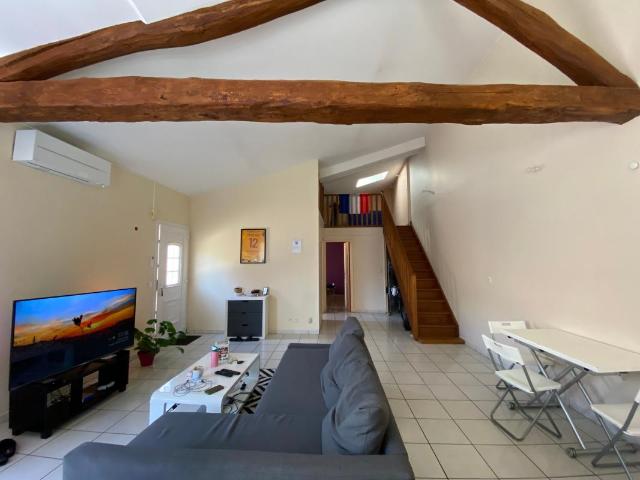 Maison 2 pièces, 71 m² à louer à Saint Affrique les Montagnes 81290