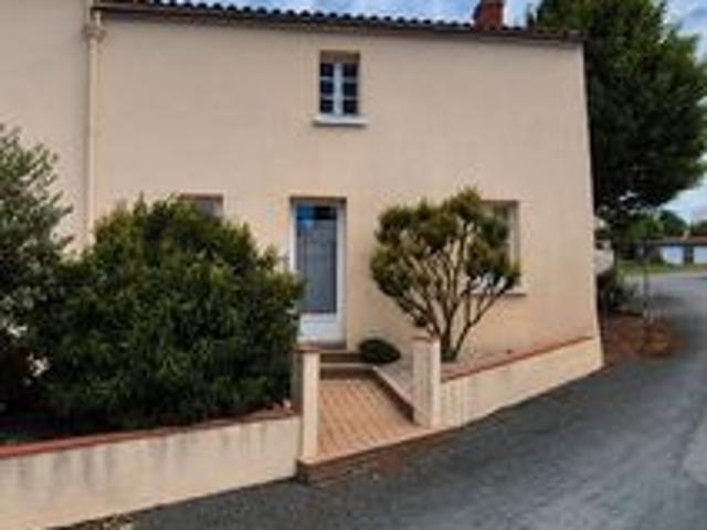 Maison 2 pièces 74 m²