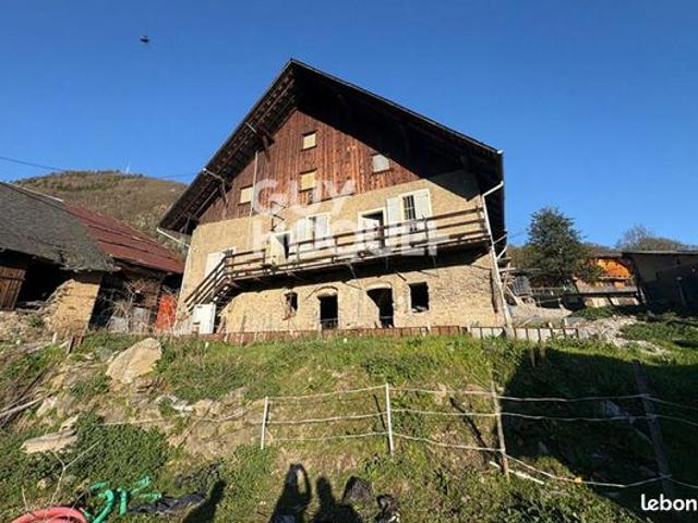 Maison 2 pièces 74 m²