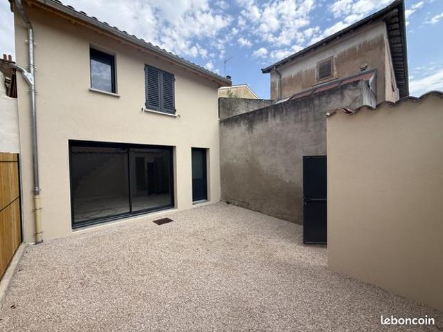 Maison 2 pièces 75 m²