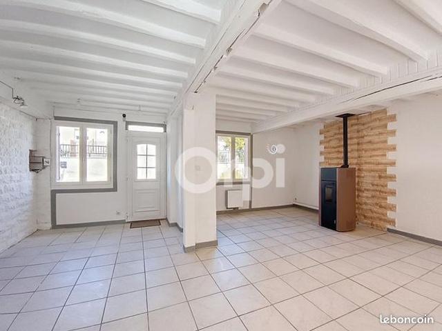 Maison 2 pièces 81 m²