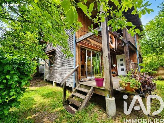 Maison 2 pièces 81 m²