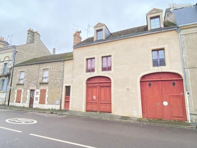 Maison 2 pièces 82 m²