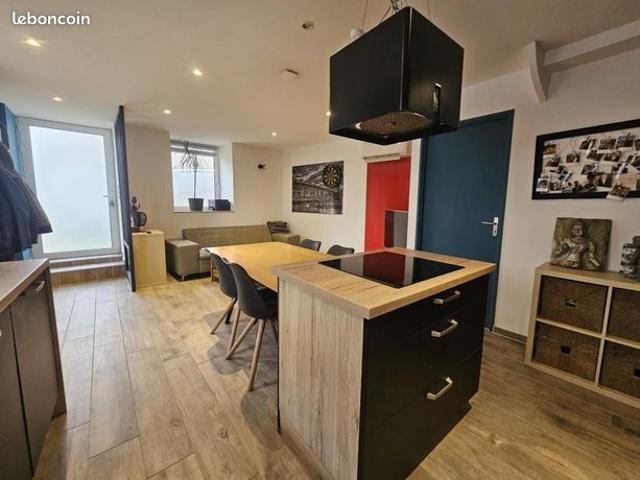 Maison 2 pièces 82 m²