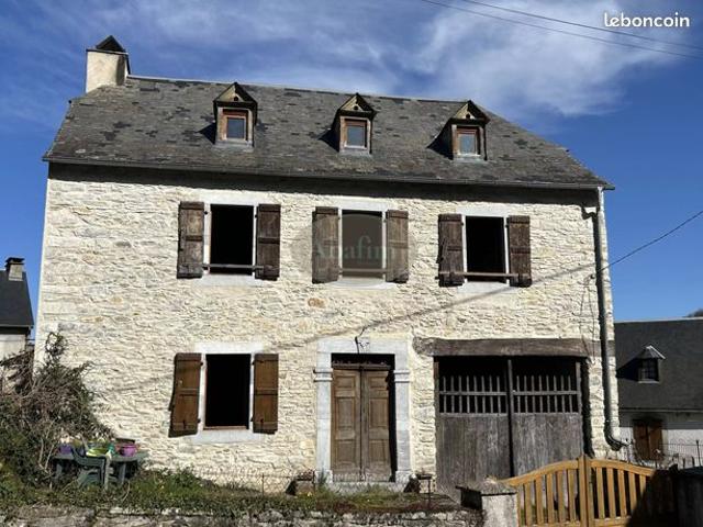 Maison 2 pièces 83 m²