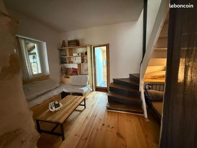 Maison 2 pièces 84 m²