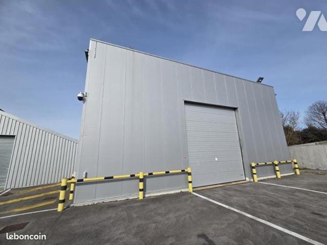 Maison 2 pièces 855 m²