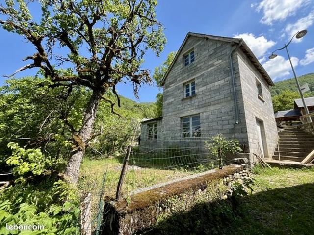 Maison 2 pièces 85 m²