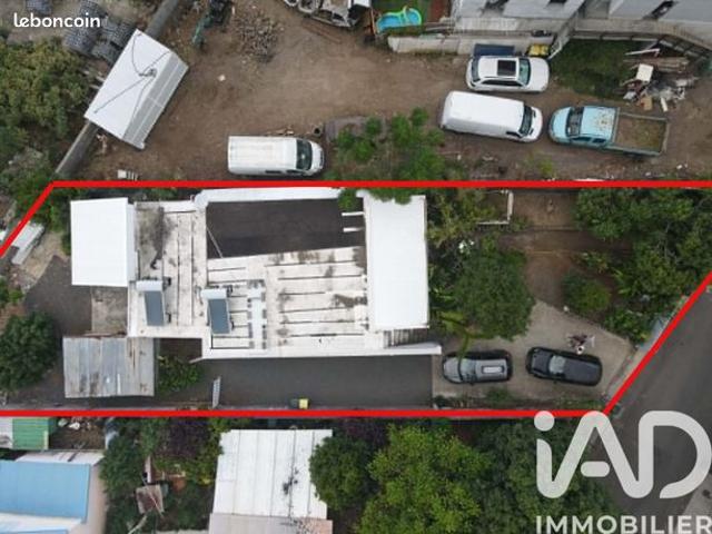 Maison 2 pièces 90 m²