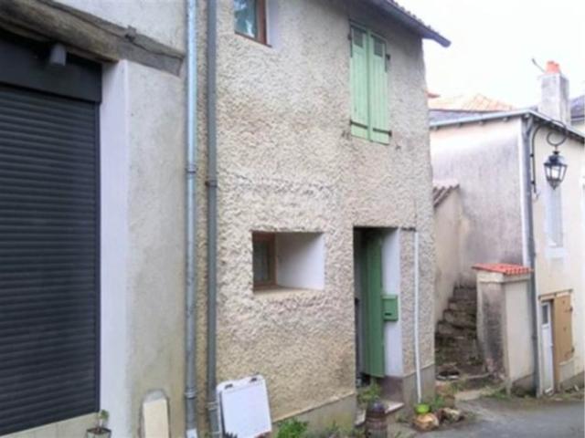 Maison 2 pièces à vendre viager occupé à LE VIGEANT 86