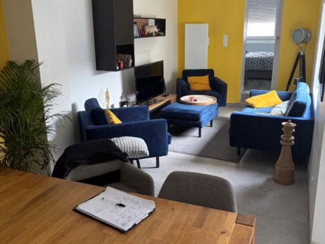 Maison 2 pièces à Sin le Noble