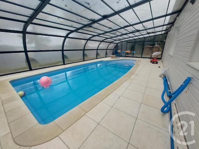 Maison avec piscine et jardin