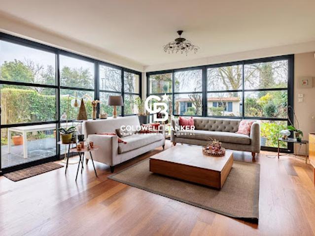 Maison avec jardin et terrasse