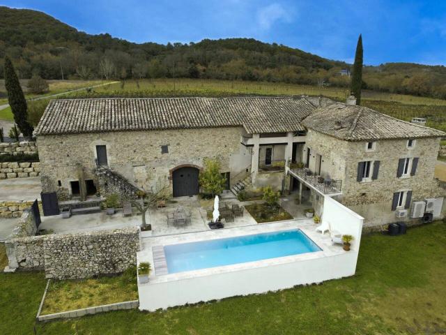 Maison 850 m2 Saint Alexandre