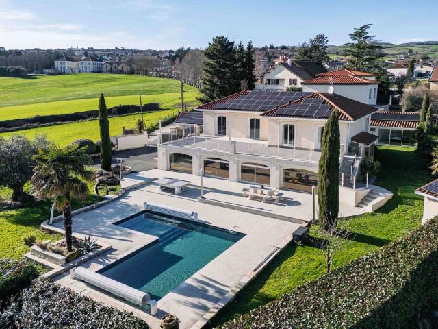 Maison 300 m2 St Martin la Plaine