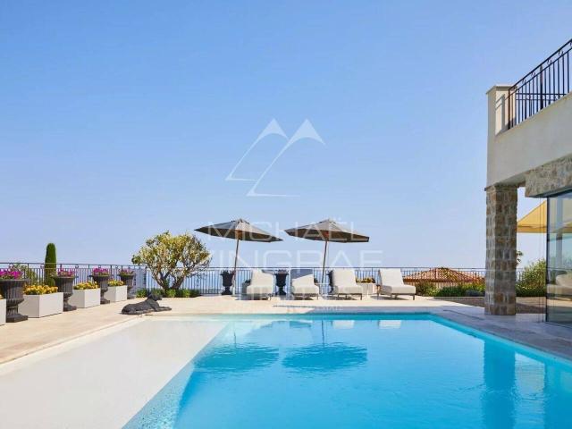 Maison 300 m2 Tourrettes sur Loup
