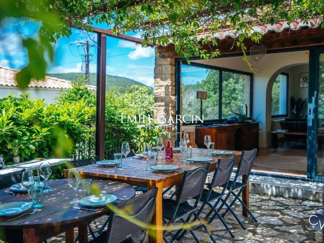 Maison 300 m2 Uzes