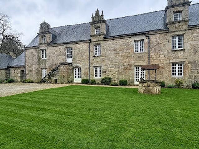 Maison 300 m²