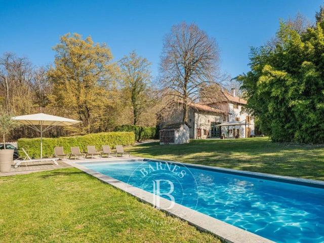 Maison 303 m2 Charnècles