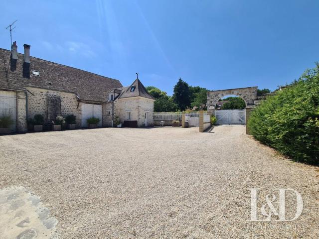 Maison 318 m2 Moigny sur École
