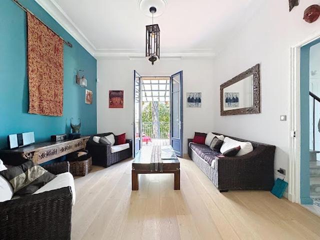 Maison avec jardin et terrasse