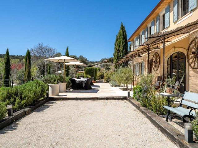 Maison 311 m2 Murs