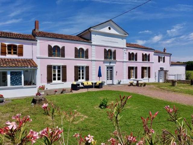Maison 320 m2 st jean d angely