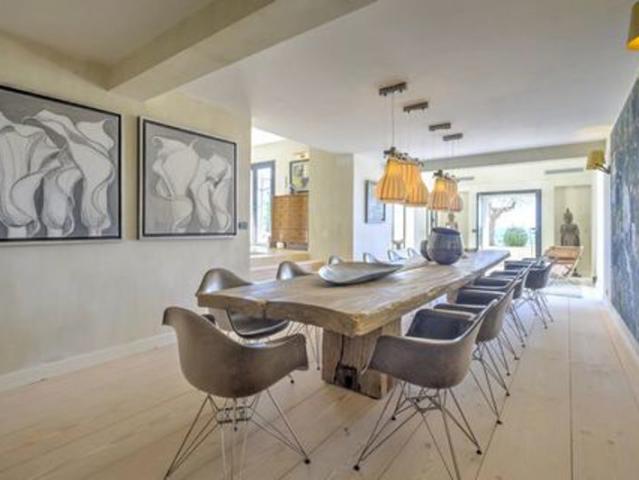 Maison 320 m2 TOURRETTES