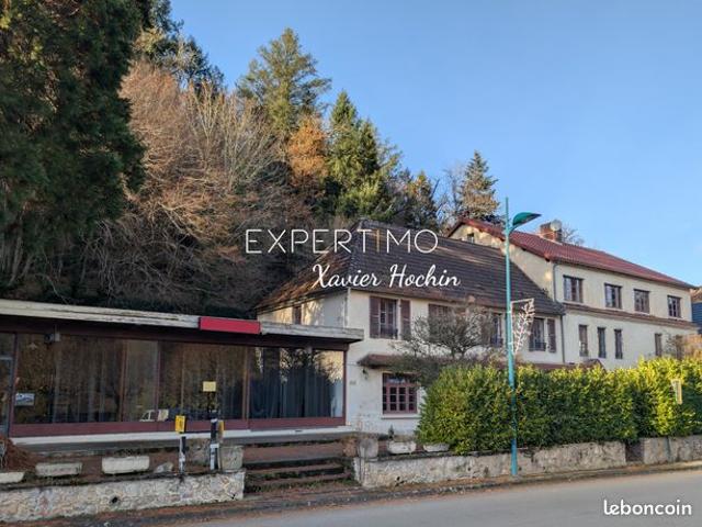 Maison 32 pièces 960 m²