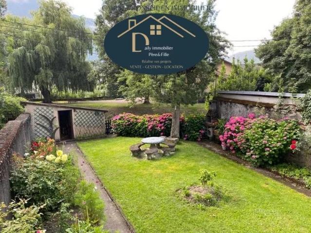 Maison 335 m²